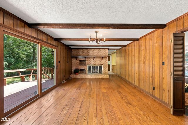 6102 Castlebrook Drive, Raleigh, NC 27604