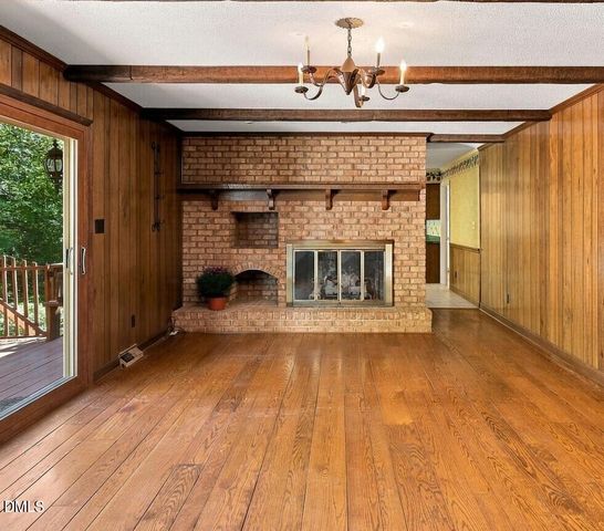 6102 Castlebrook Drive, Raleigh, NC 27604