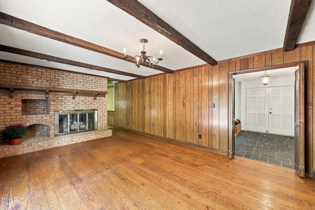 6102 Castlebrook Drive, Raleigh, NC 27604