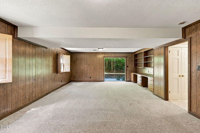 6102 Castlebrook Drive, Raleigh, NC 27604