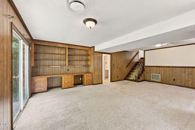 6102 Castlebrook Drive, Raleigh, NC 27604