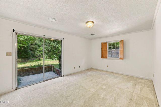 6102 Castlebrook Drive, Raleigh, NC 27604