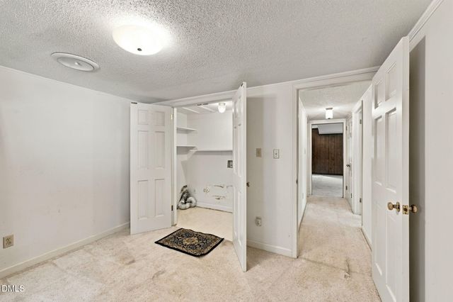 6102 Castlebrook Drive, Raleigh, NC 27604