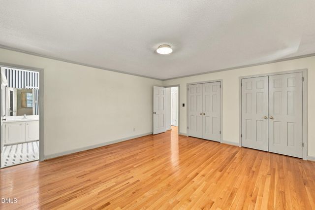 6102 Castlebrook Drive, Raleigh, NC 27604