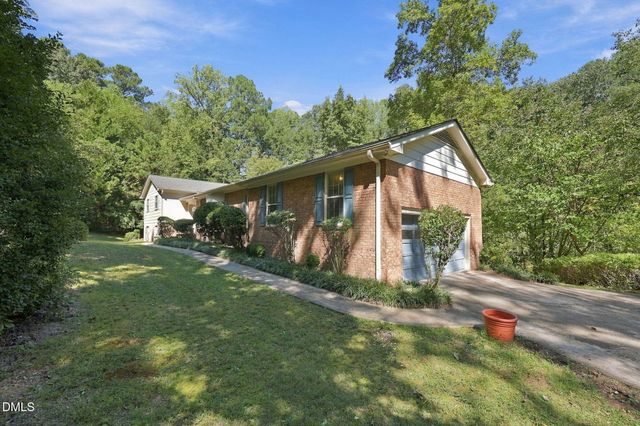 6102 Castlebrook Drive, Raleigh, NC 27604