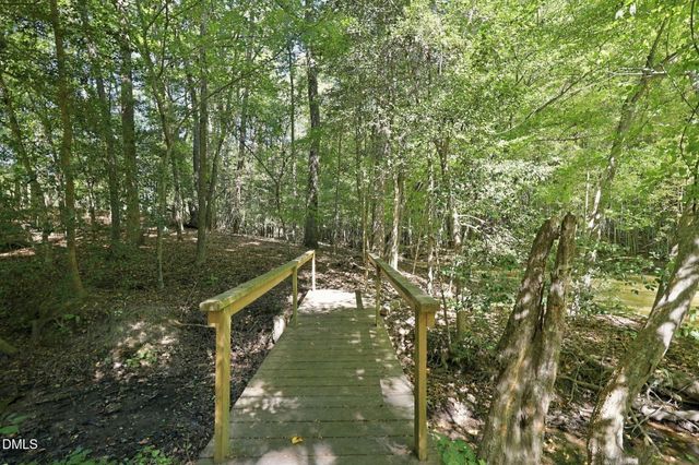 6102 Castlebrook Drive, Raleigh, NC 27604
