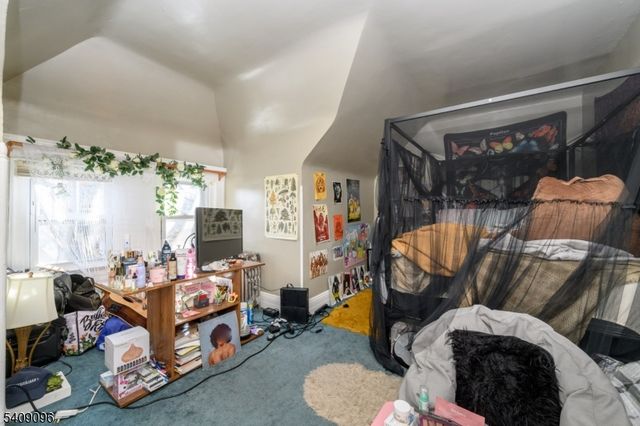 58 Osborne St, Bloomfield Twp., NJ 07003