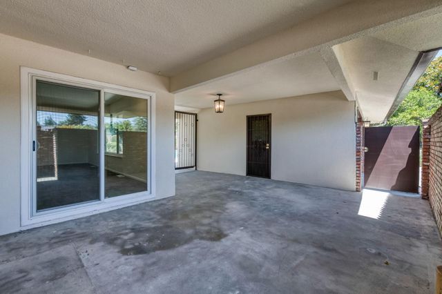1326 W Escalon Avenue, Fresno, CA 93711