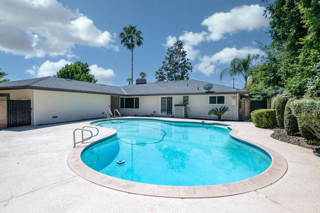 1326 W Escalon Avenue, Fresno, CA 93711