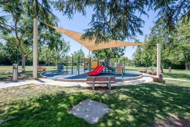 1326 W Escalon Avenue, Fresno, CA 93711