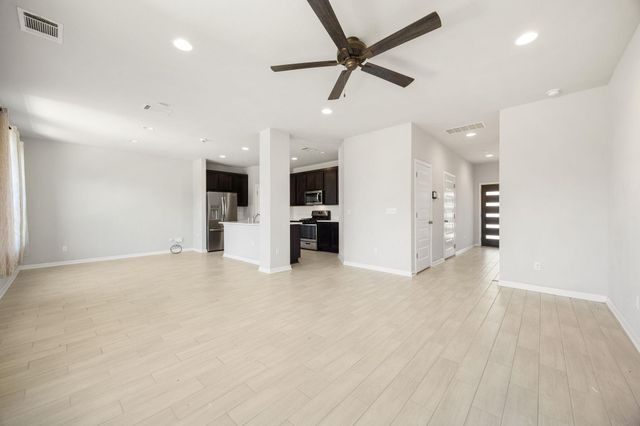 12512 Zenyatta DR, Buda, TX 78610