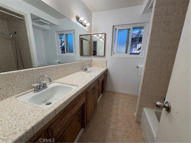 2616 Cheshire, Bakersfield, CA 93309