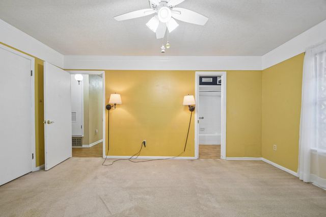 610 Mogonye LN, Elgin, TX 78621