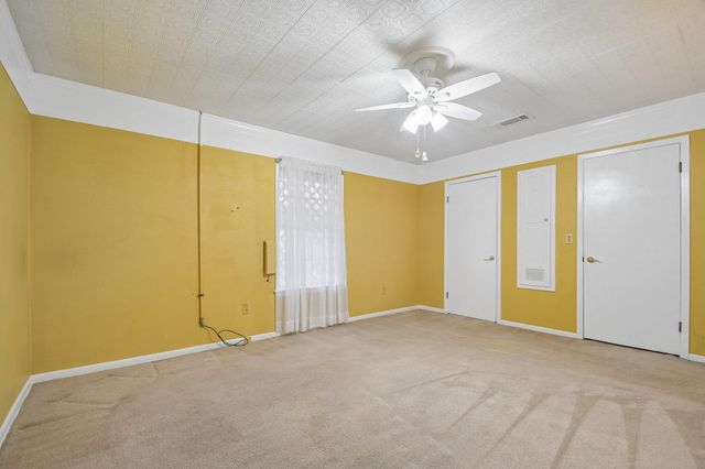 610 Mogonye LN, Elgin, TX 78621