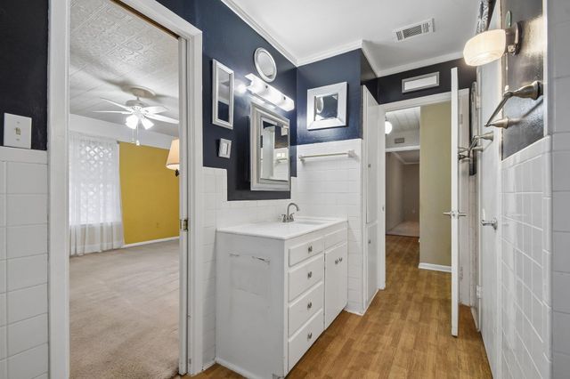 610 Mogonye LN, Elgin, TX 78621