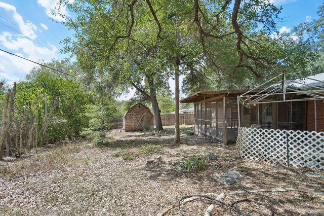 610 Mogonye LN, Elgin, TX 78621