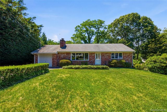 58 Juniper Road, Kings Park, NY 11754