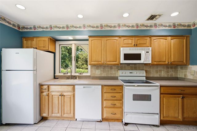 58 Juniper Road, Kings Park, NY 11754