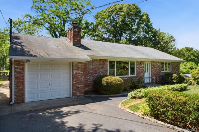 58 Juniper Road, Kings Park, NY 11754