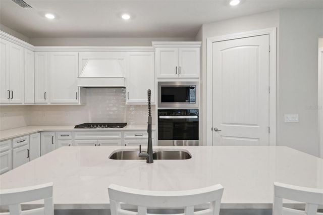 2546 DEL WEBB DR, Minneola, FL 34715