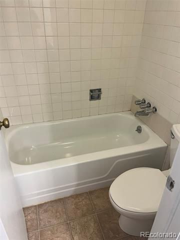 5882 E Ithaca Place 204, Denver, CO 80237