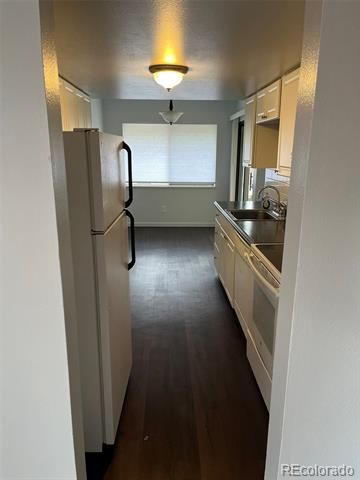 5882 E Ithaca Place 204, Denver, CO 80237