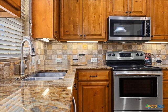 111 Swallow Court, Canyon Lake, TX 78133