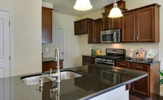 10118 Knotty Pine Lane, Raleigh, NC 27617