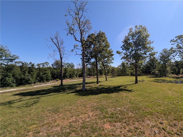 14750 N Big Springs Road, Gravette, AR 72736