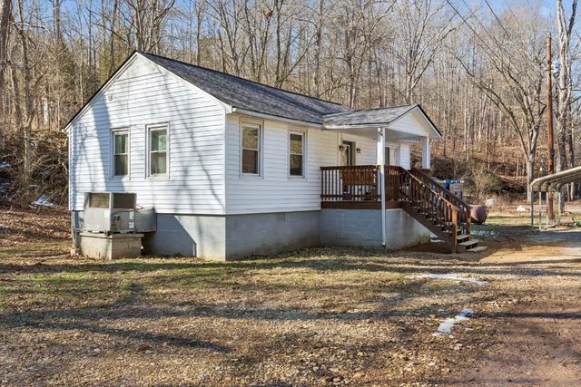 1099 Henley Rd, Ashland City, TN 37015