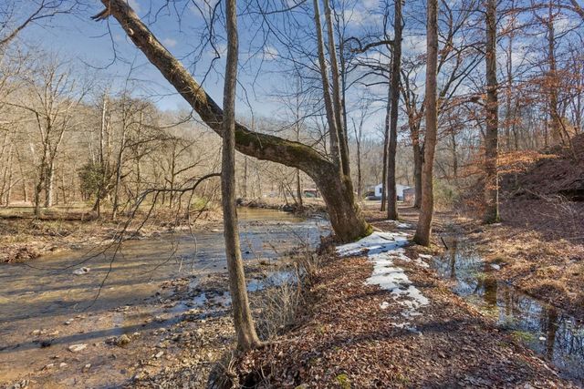 1099 Henley Rd, Ashland City, TN 37015