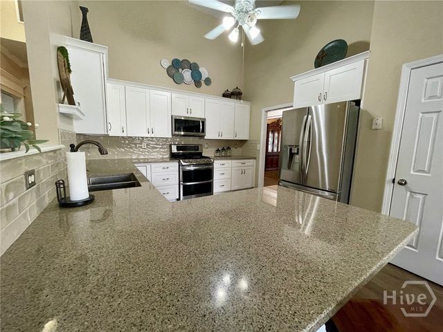 1605 Brooks Pointe Court, Lawrenceville, GA 30045