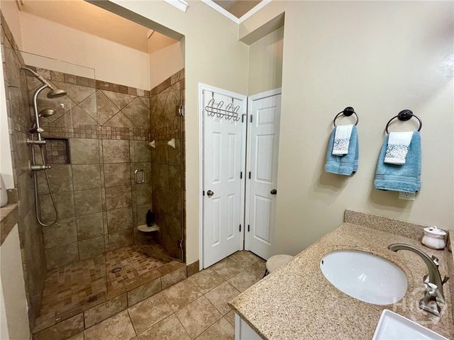 1605 Brooks Pointe Court, Lawrenceville, GA 30045