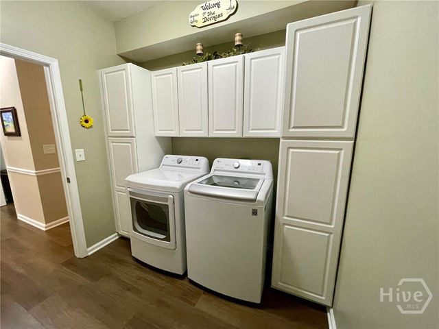 1605 Brooks Pointe Court, Lawrenceville, GA 30045