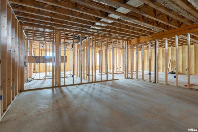 9975 Route 37, Goreville, IL 62939