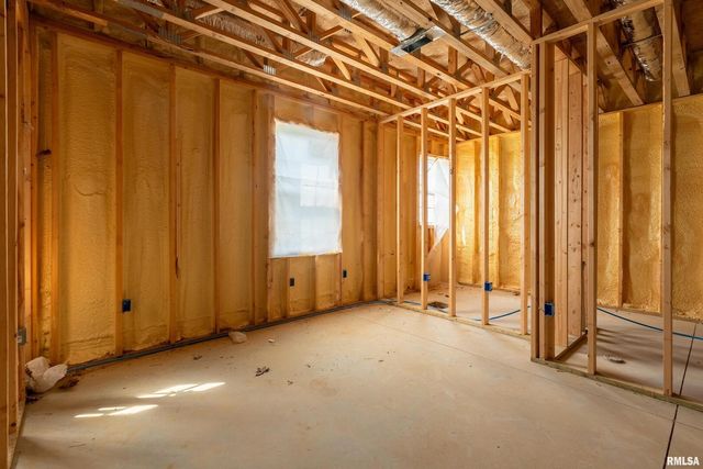 9975 Route 37, Goreville, IL 62939