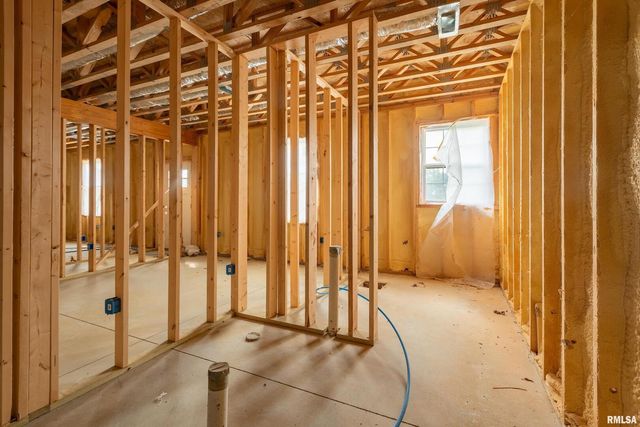 9975 Route 37, Goreville, IL 62939