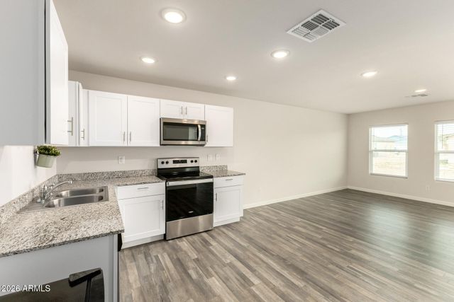 32017 N POPLAR Street, Wittmann, AZ 85361