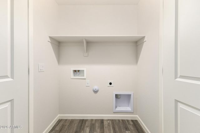 32017 N POPLAR Street, Wittmann, AZ 85361