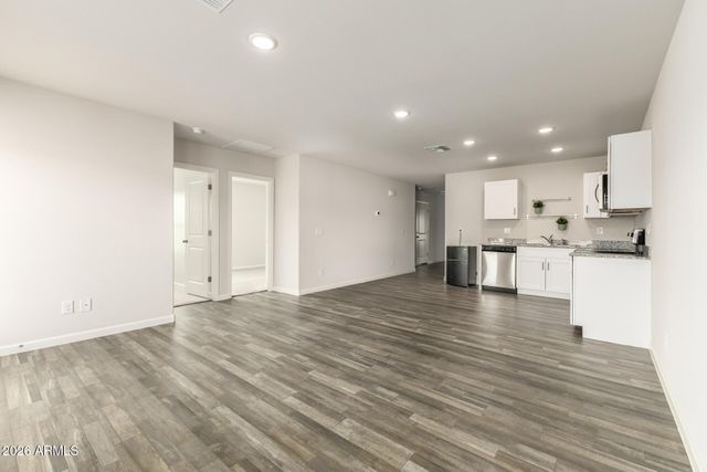 32017 N POPLAR Street, Wittmann, AZ 85361