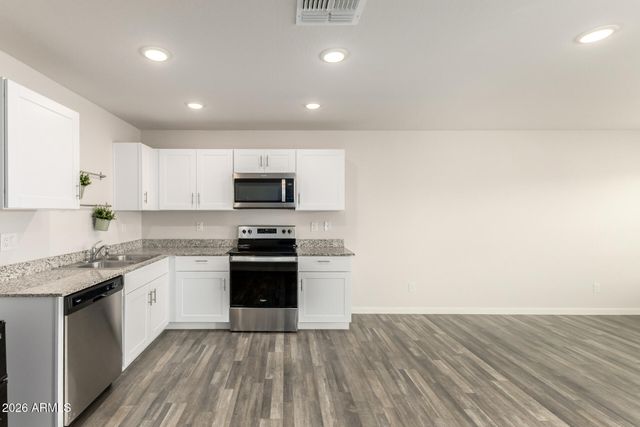 32017 N POPLAR Street, Wittmann, AZ 85361