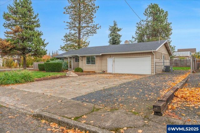 494 53rd Pl NE, Salem, OR 97317