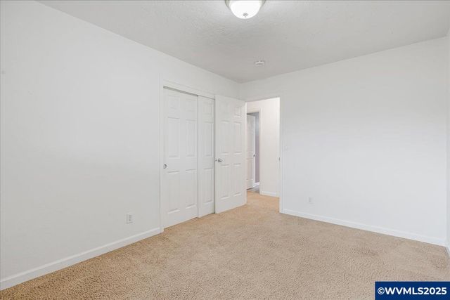 494 53rd Pl NE, Salem, OR 97317