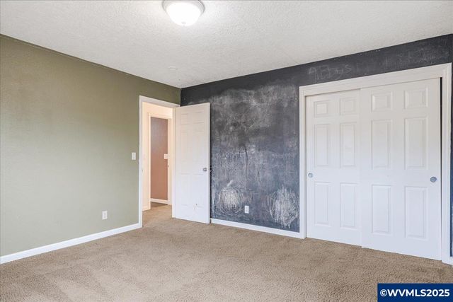 494 53rd Pl NE, Salem, OR 97317