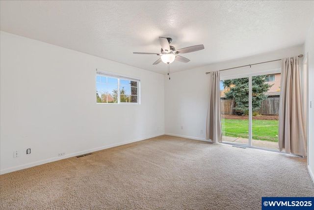 494 53rd Pl NE, Salem, OR 97317