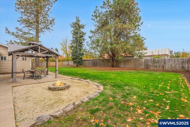 494 53rd Pl NE, Salem, OR 97317