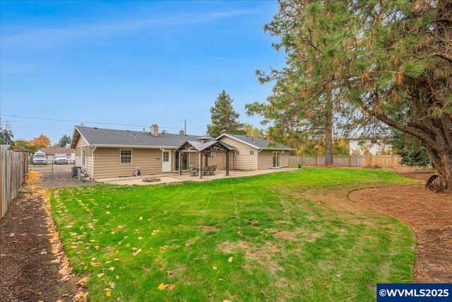 494 53rd Pl NE, Salem, OR 97317