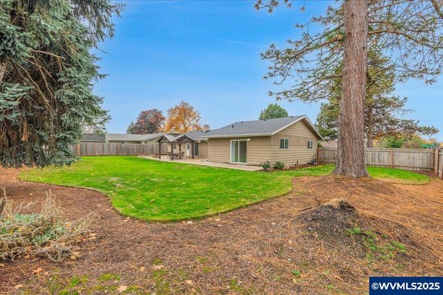 494 53rd Pl NE, Salem, OR 97317