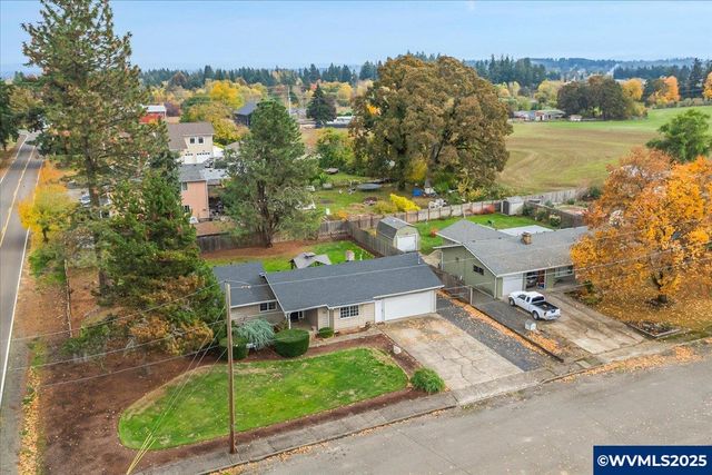 494 53rd Pl NE, Salem, OR 97317