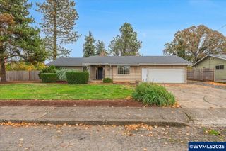 494 53rd Pl NE, Salem, OR 97317